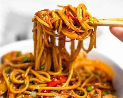 L3.Chicken Lo Mein
