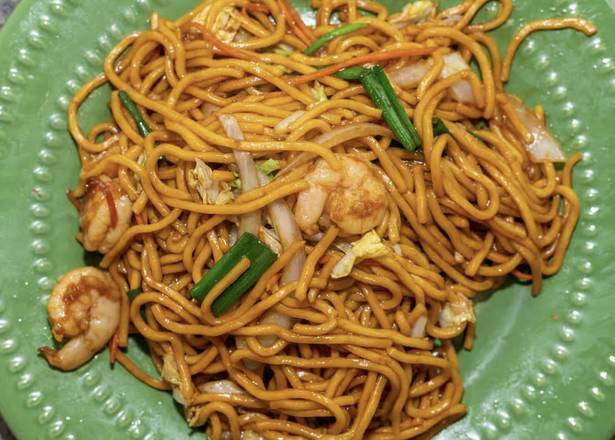 24. Beef Or Shrimp Lo Mein