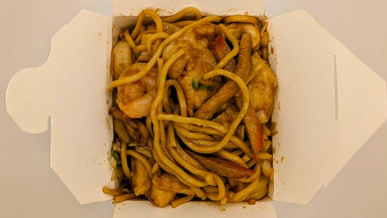 House Special Lo Mein