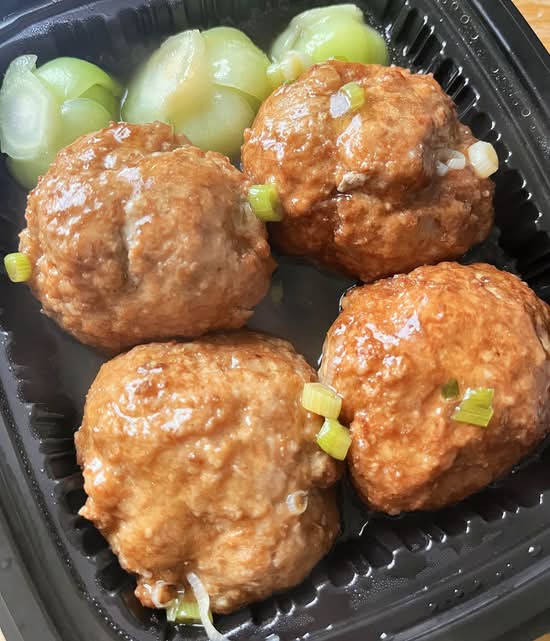 Braised Meatballs 狮子头