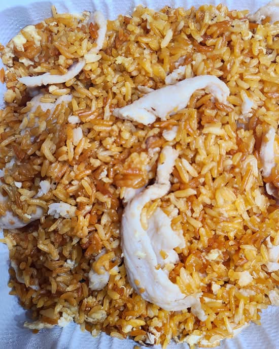 CHICKEN FRIED RICE