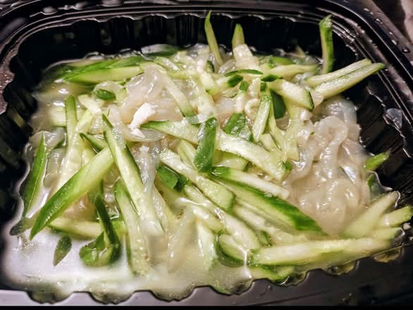 Jellyfish with Cucumber 黄瓜海蜇皮