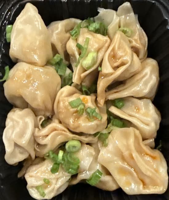 Wontons with Spicy Oil 红油抄手