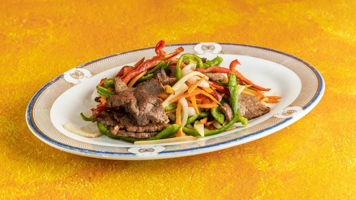 41. Beef with Vegetables in Hot Szechuan Sauce