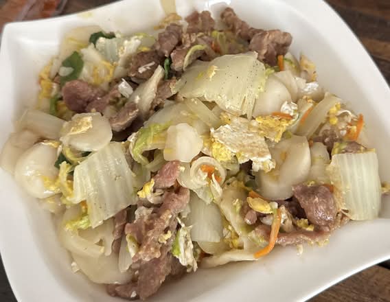 Beef Chow Bai Goo