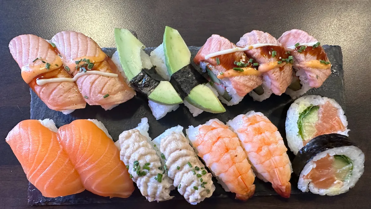 Sushi Box 7