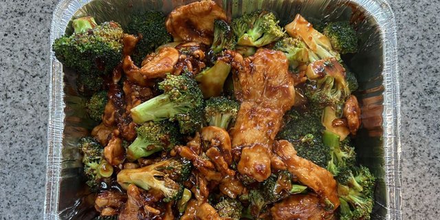 Chicken w/ Broccoli