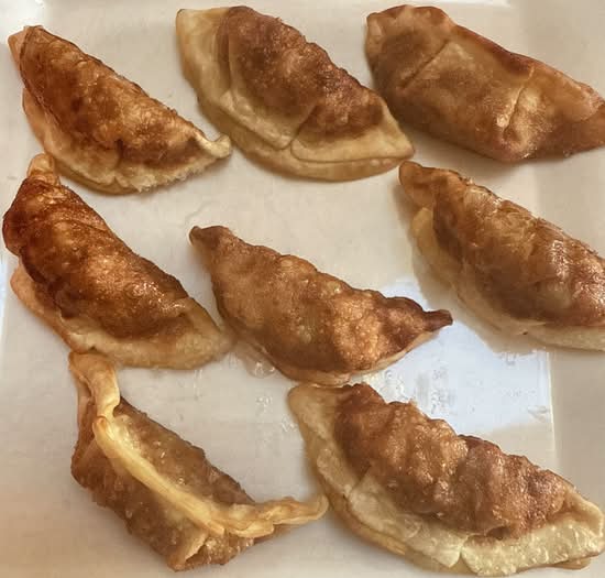 Deep-Fried Dumplings (8 pcs)