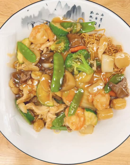 Hong Kong Crispy Noodle