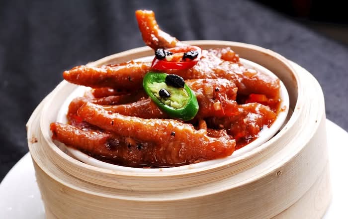 Steamed Chicken Paw