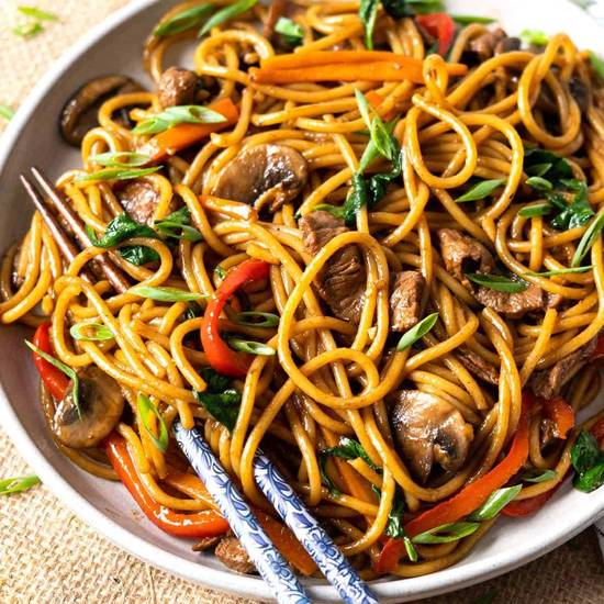 Lo Mein de Res