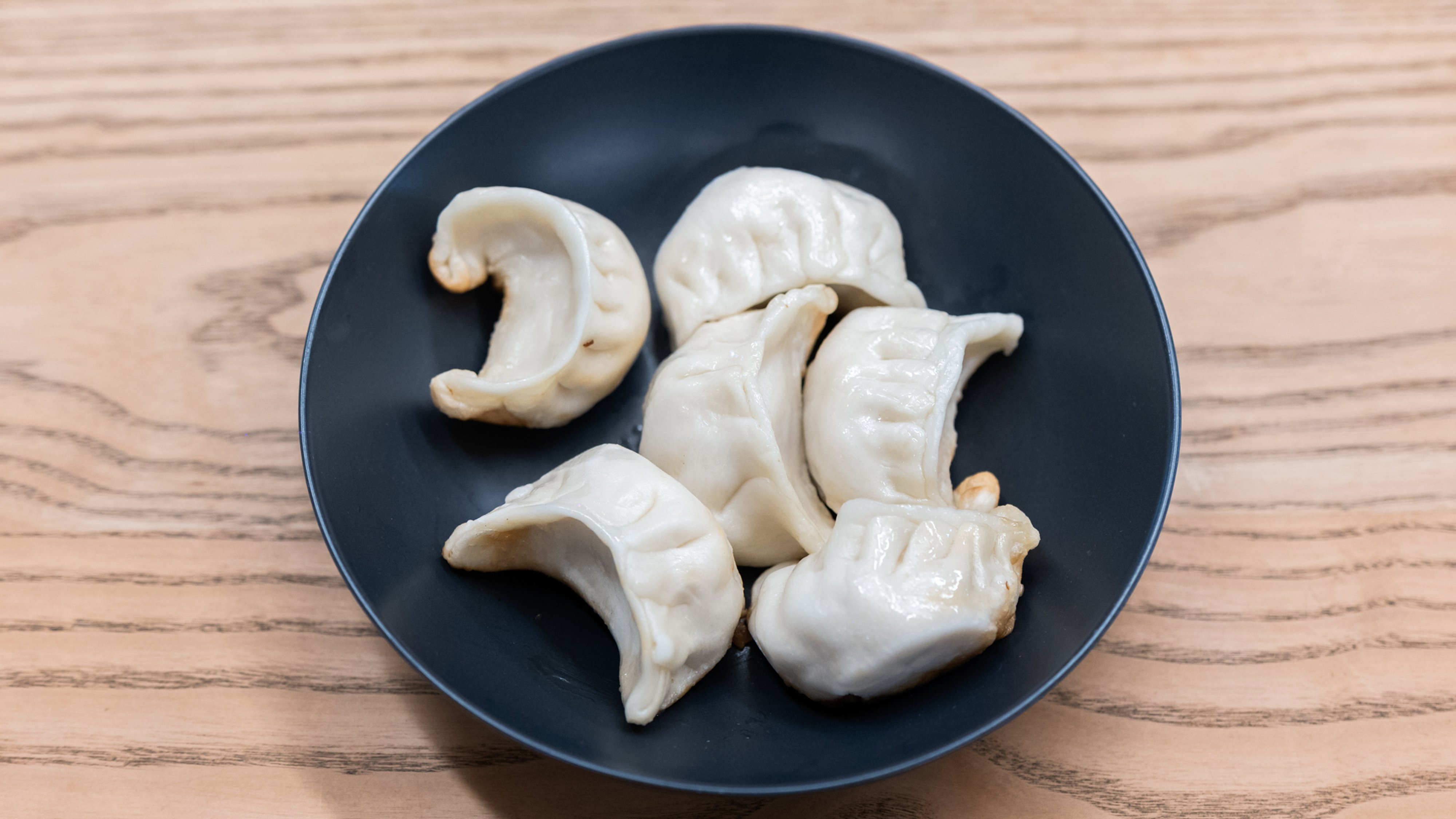 Pot Stickers (6) / 鍋貼