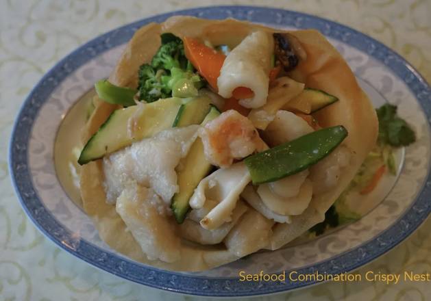 Seafood Combo in Crispy Nest (海鮮雀巢)