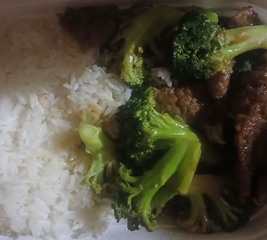 Beef with Broccoli (Combo) C.芥兰牛