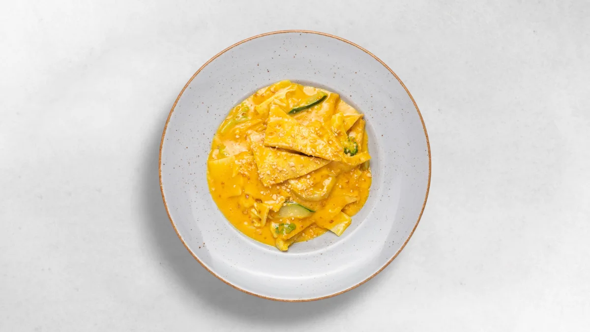 Erdnuss-Curry Tofu