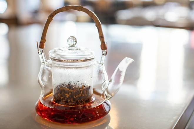 China Live Tea Pot