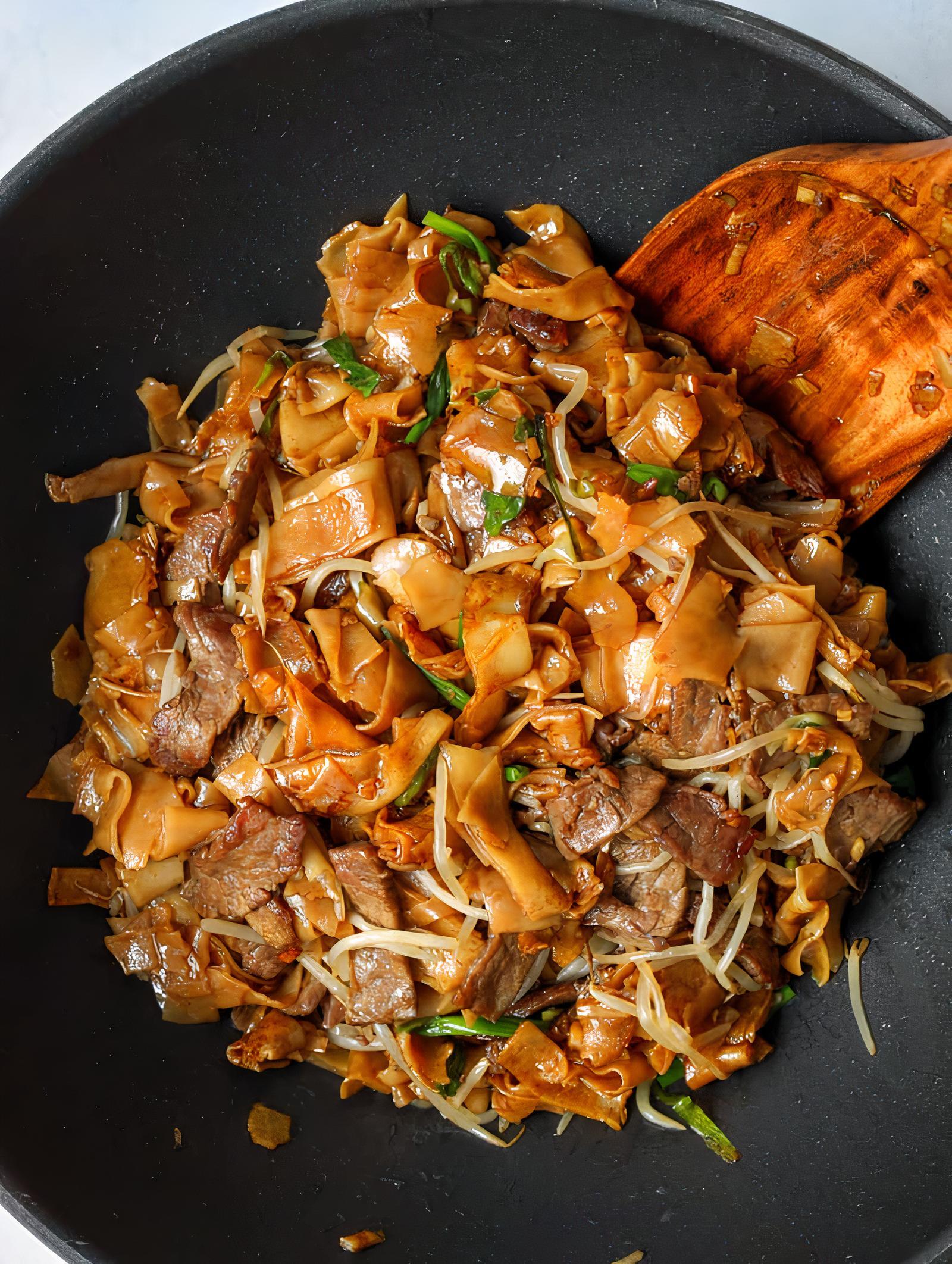 Beef Mei Fun or Ho Fun