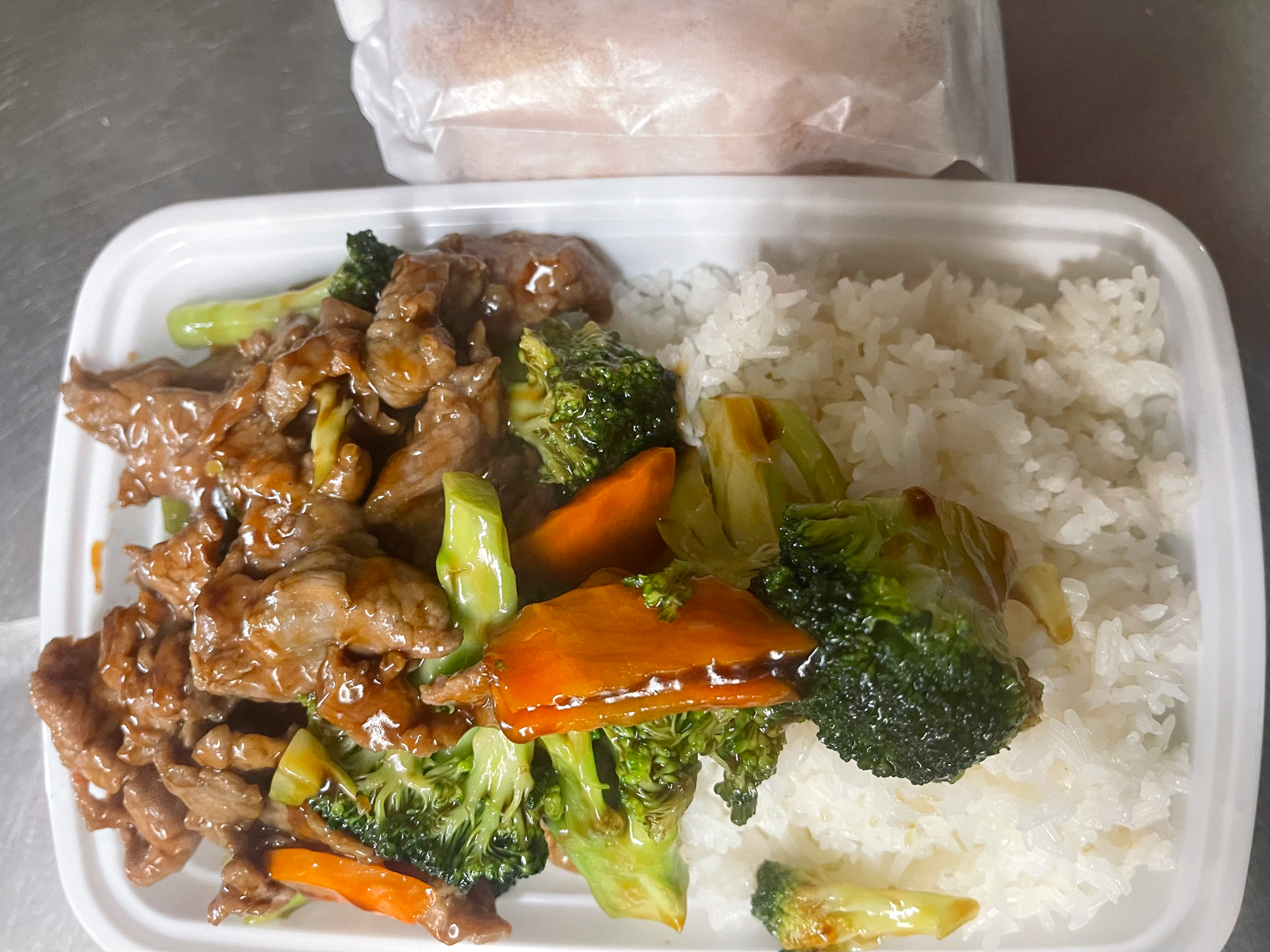 C13. Beef with Broccoli Combo/ 芥兰牛