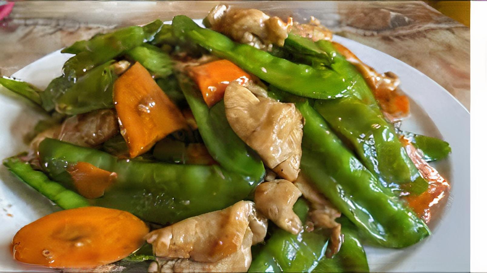 Chicken with Snow Peas / 雪豆鸡