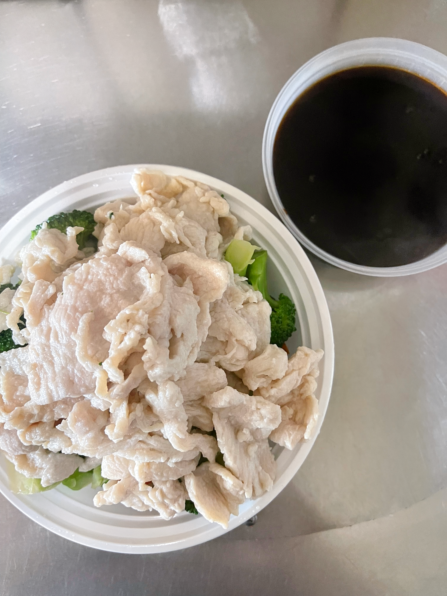 Steamed Chicken with Broccoli / 水煮芥兰鸡
