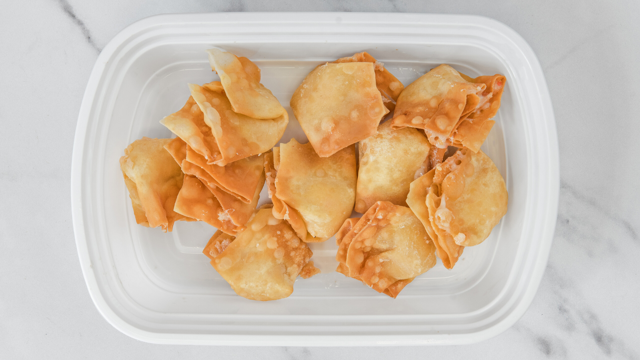 Crab Rangoon / 炸蟹角 (10 pcs)