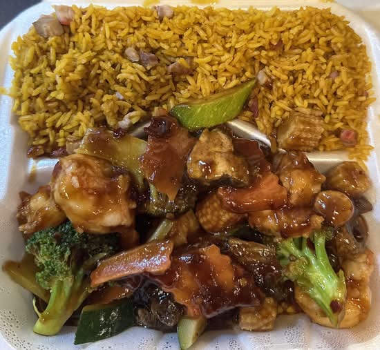 Shrimp with Garlic Sauce (Special Combination Plates)