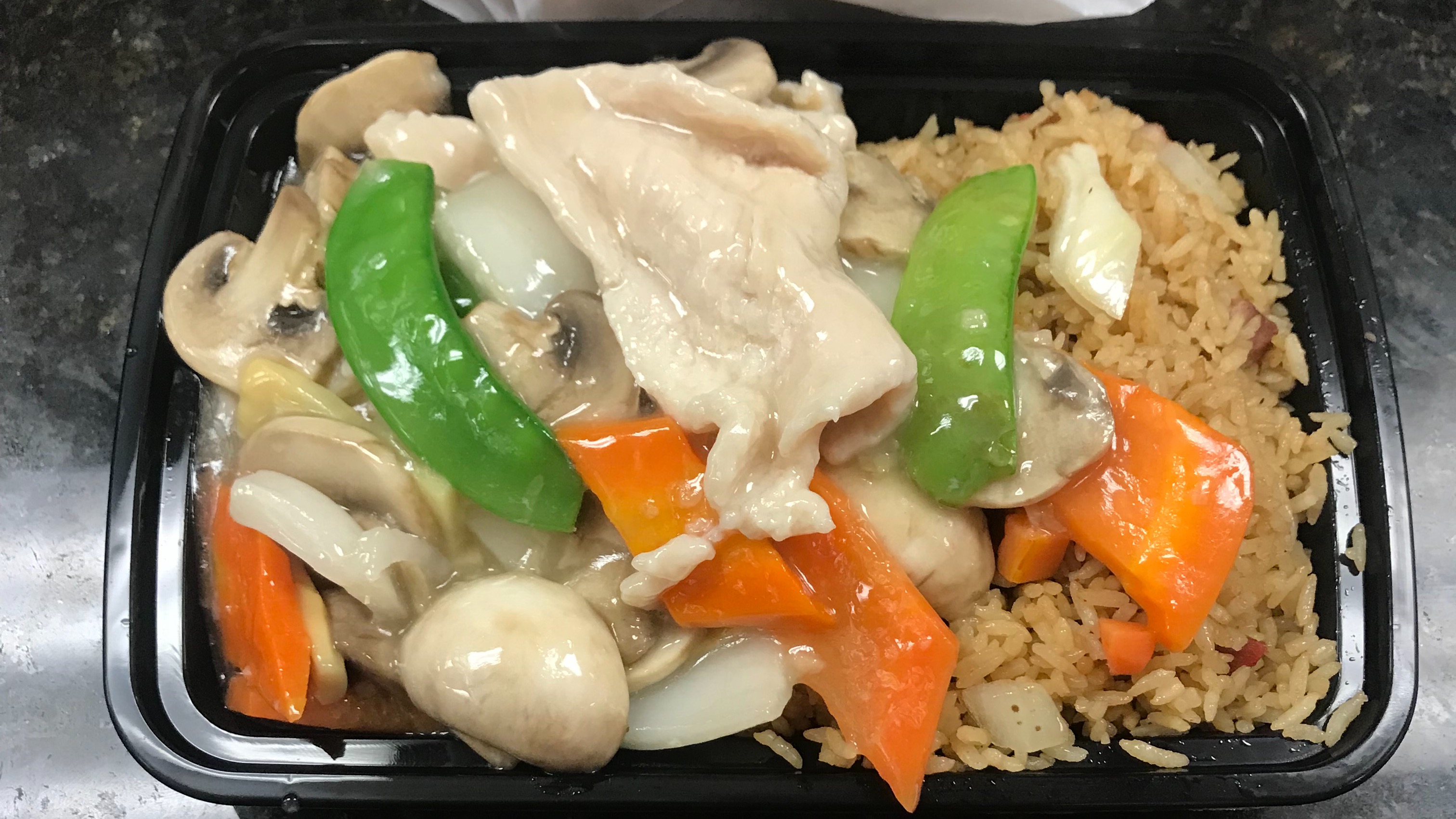 C3. Moo Goo Gai Pan
