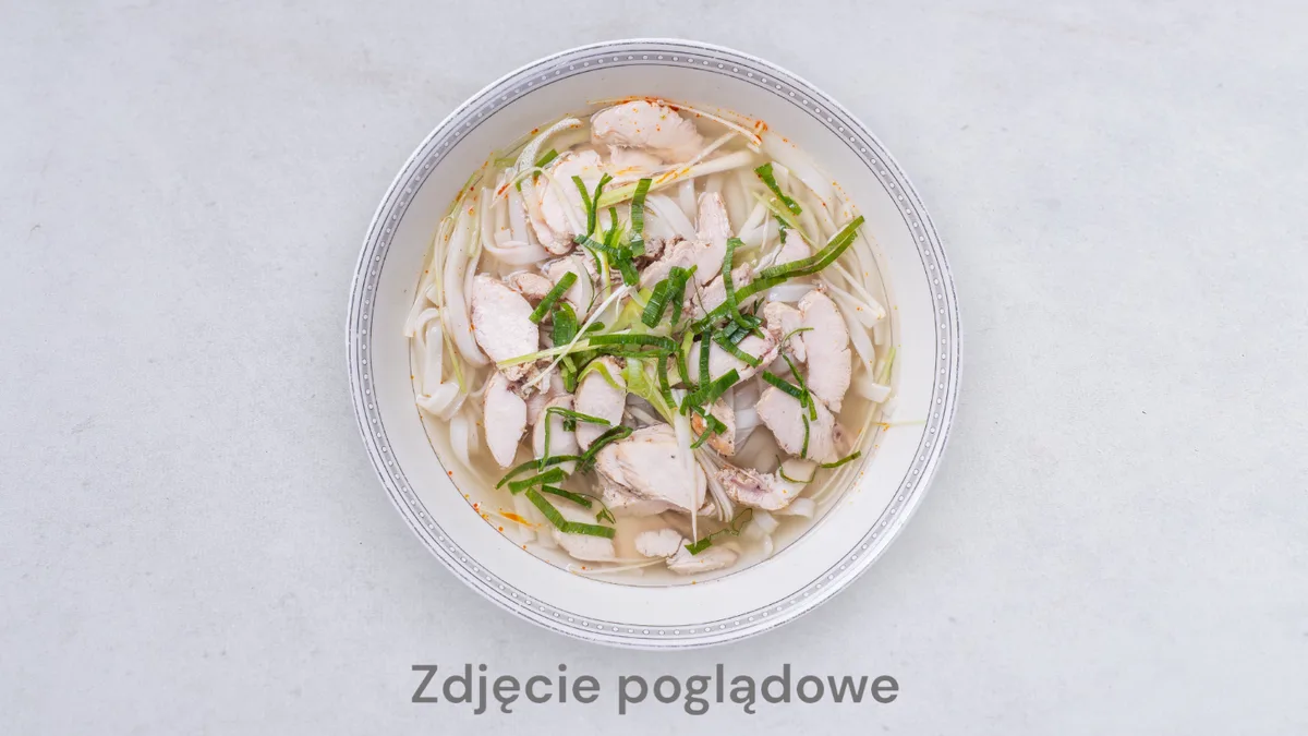 Duża zupa kurczak