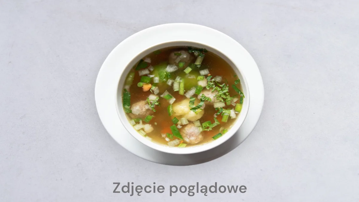 Rosół z kuleczkami i makaronem