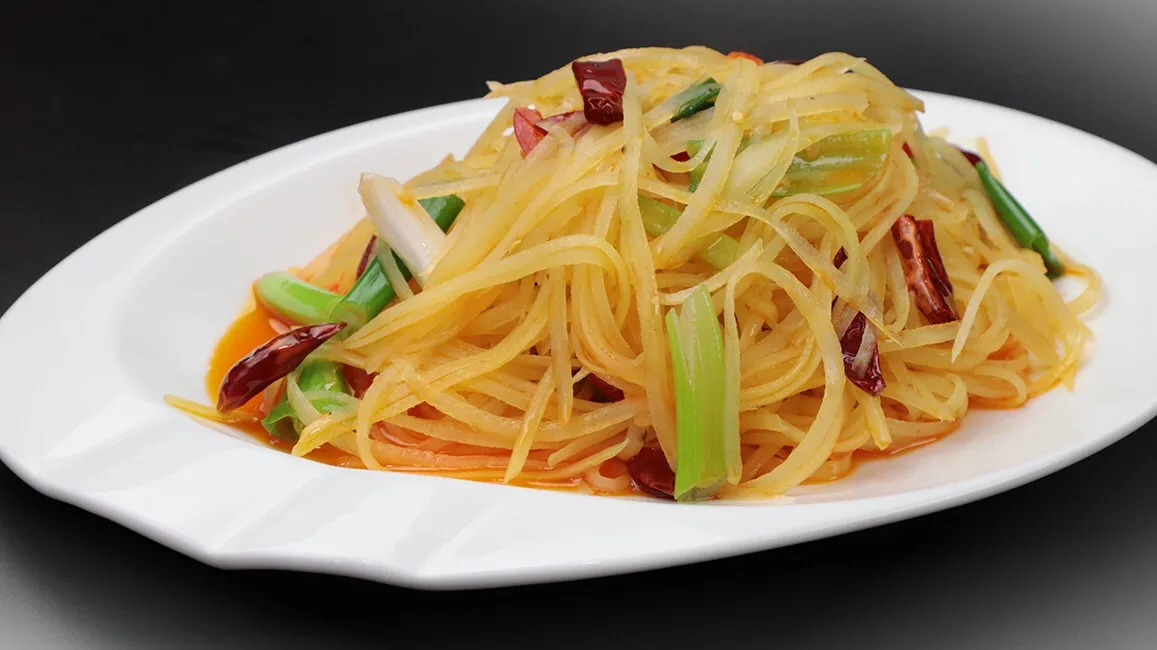 709 Pirított burgonyacsík 爆炒土豆丝