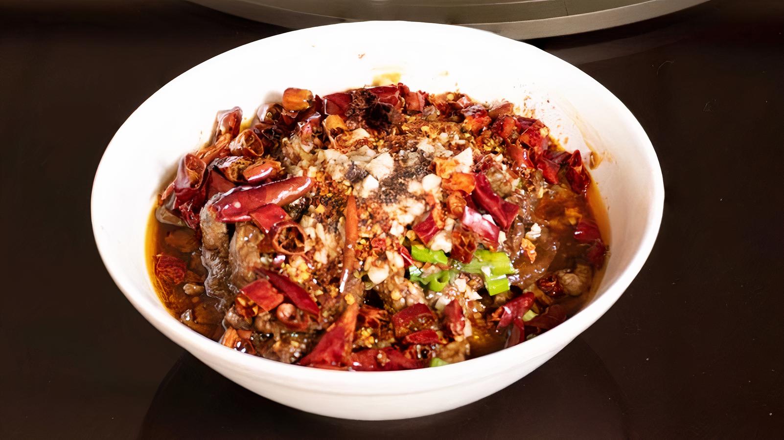 水煮牛 Szechuan Boiled Beef