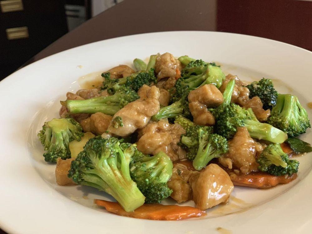 55-2. Chicken with Fresh Broccoli 西兰花鸡