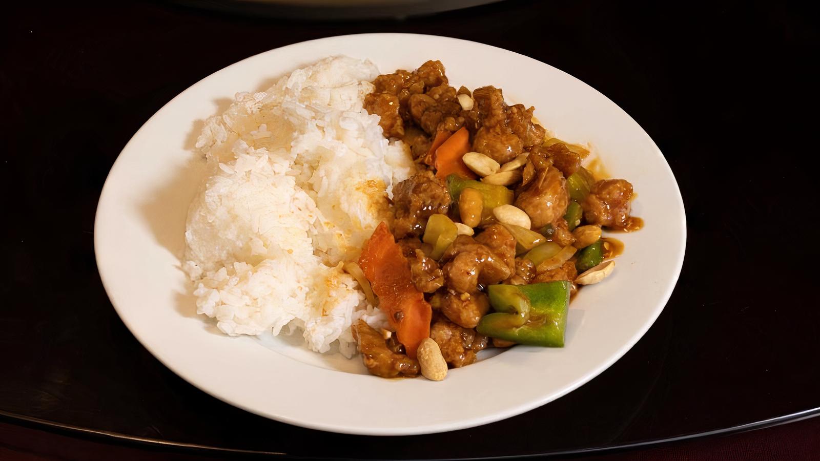 C47. Kung Pao Chicken Value Combo 宫保鸡 - 超值餐