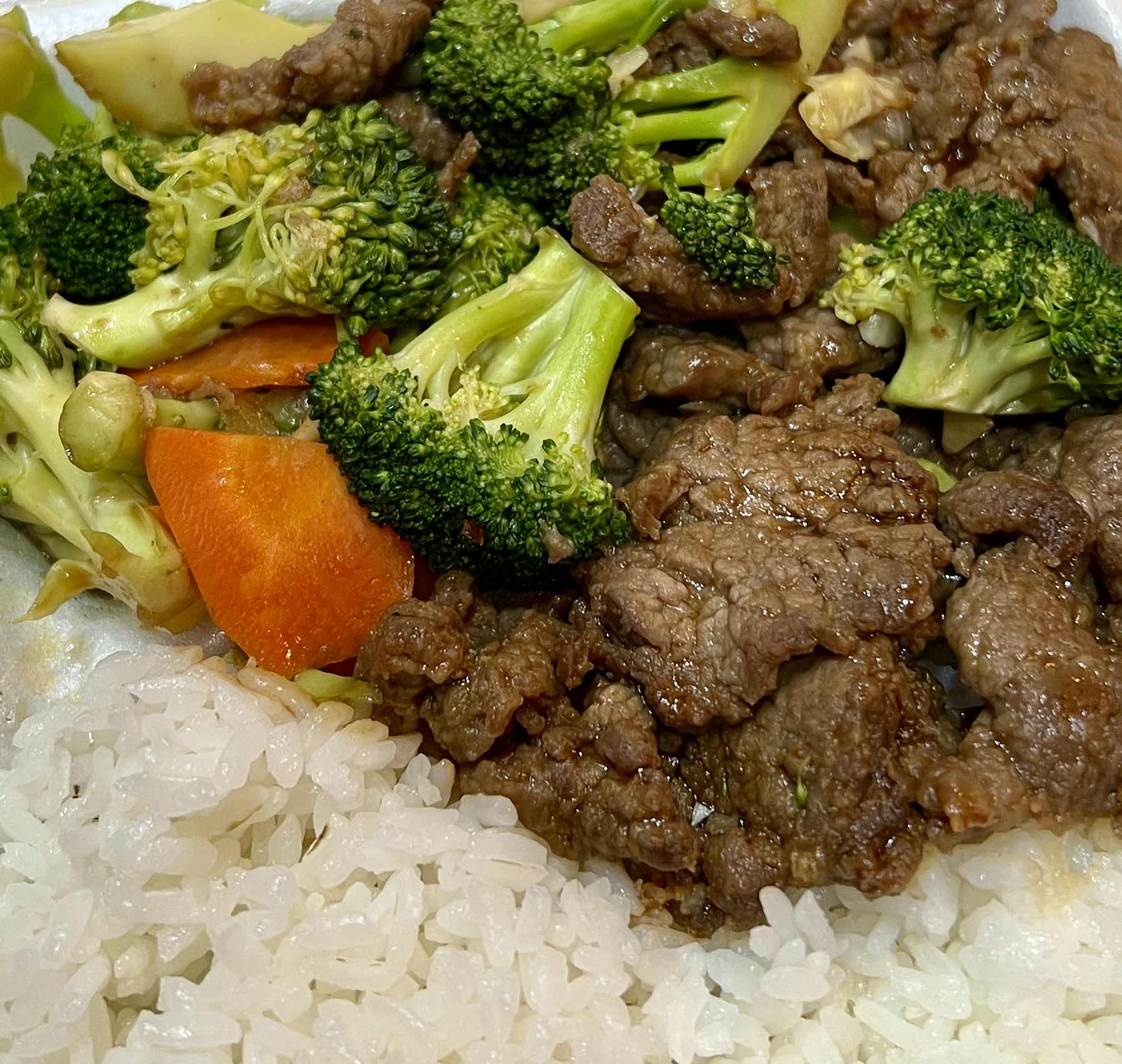 C59. Beef with Fresh Broccoli Value Combo 西兰花牛 - 超值餐