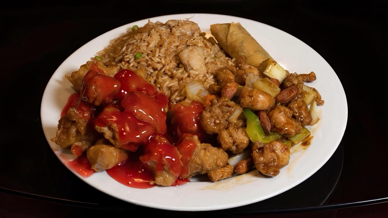 D5. Almond Chicken and Sweet and Sour Pork Combo 杏仁鸡 - 甜酸猪 - 套餐