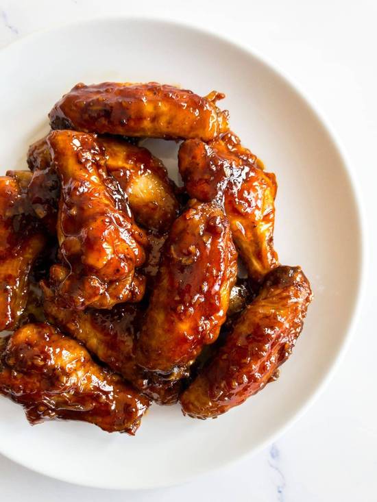 A3. Chicken Wing with Garlic Sauce