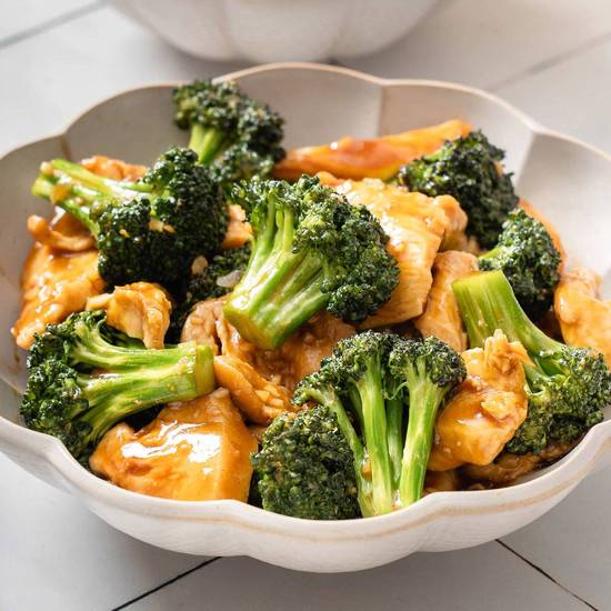 C6. Chicken with Broccoli