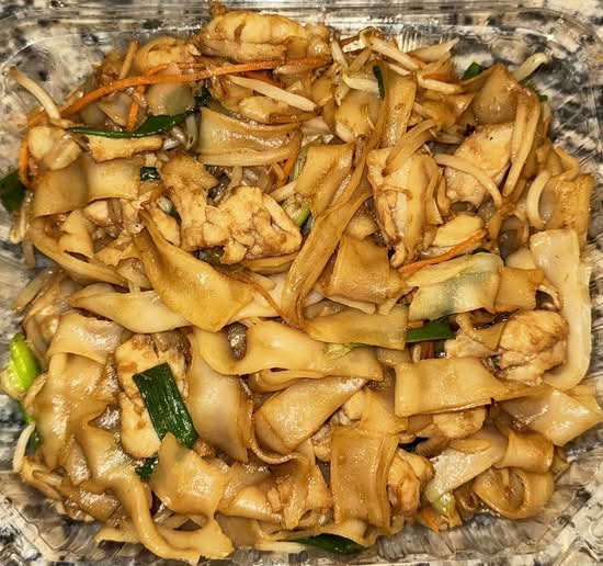 Chicken Chow Fun