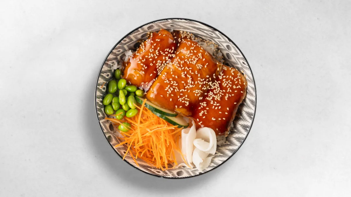 Lachs Teriyaki Reisbowl