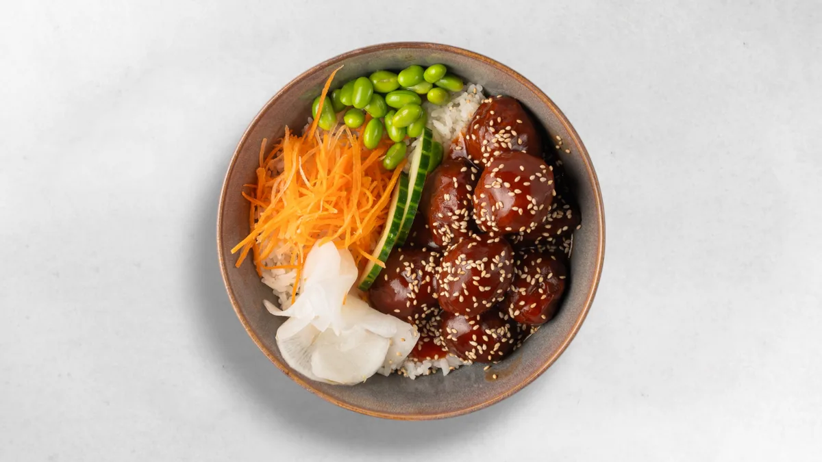 Sweet Sour Pork Balls Reisbowl