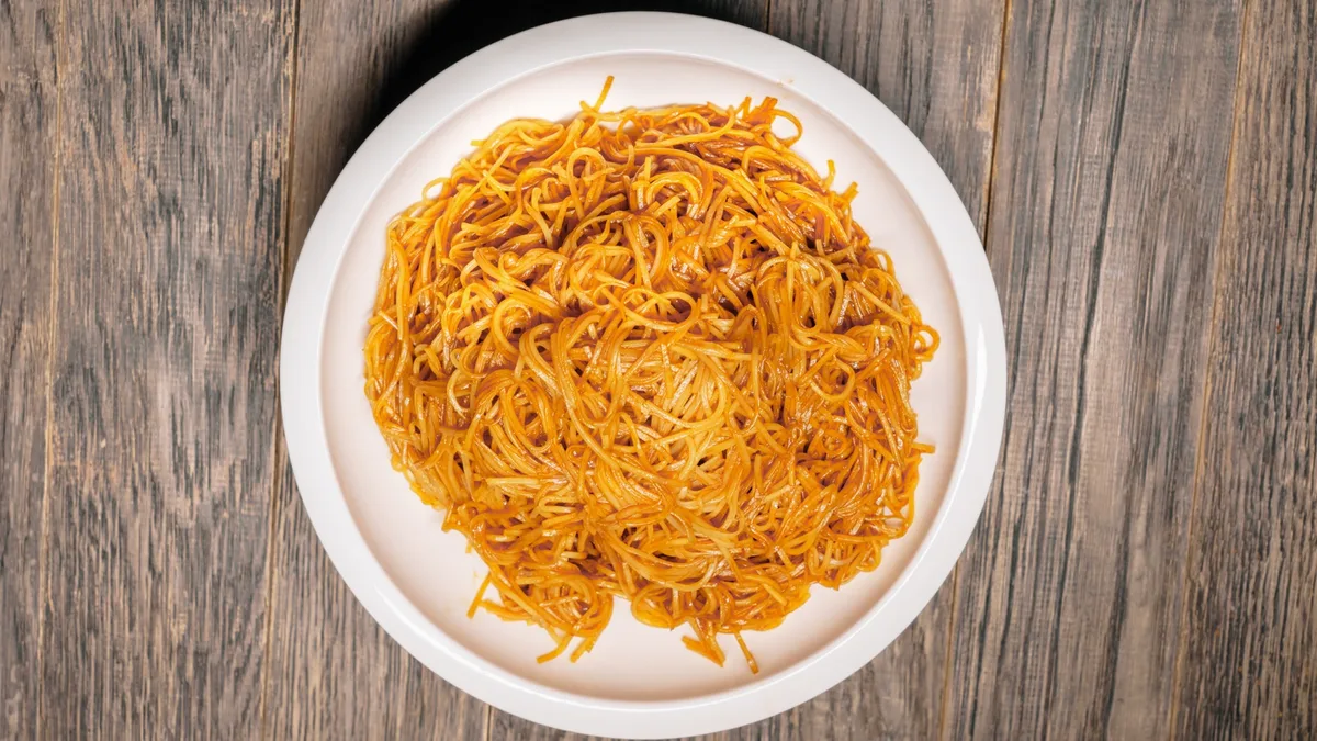 Chow Mein (Chinese Egg Noodle)