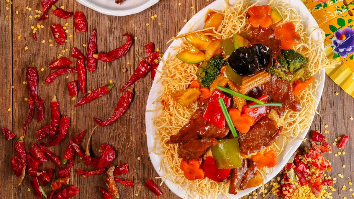 Crispy Noodle Beef