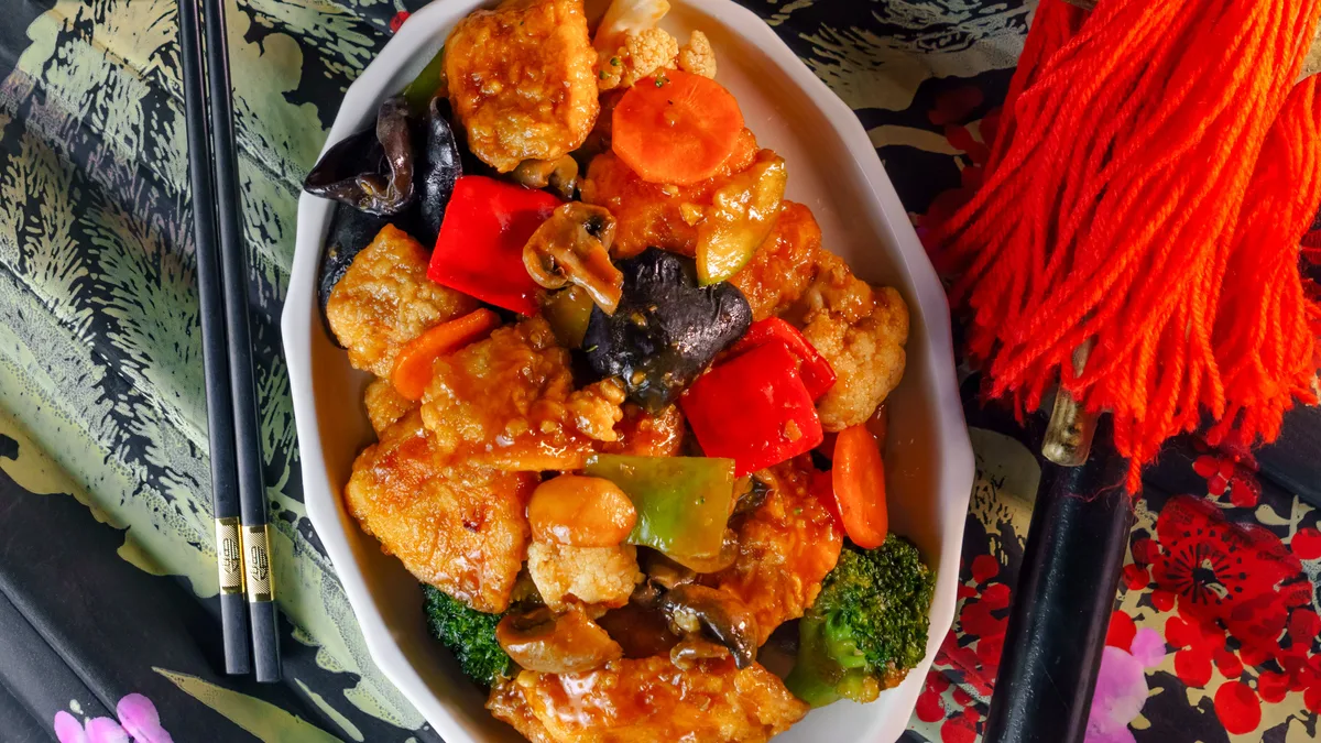 Prink Nam Salmon with Vegetables