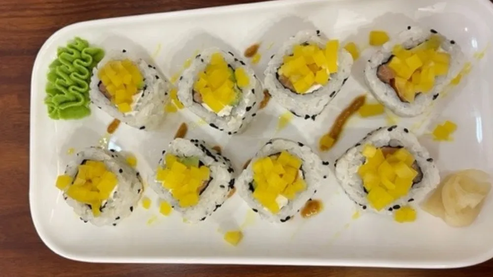 Sakura Roll (8 pcs.)