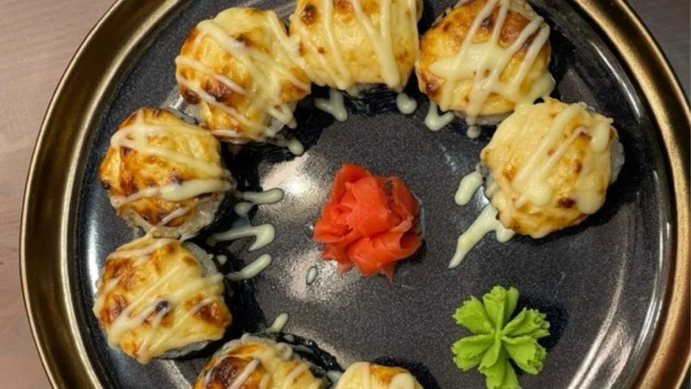 Spicy Crab Baked Roll (8 pcs.)