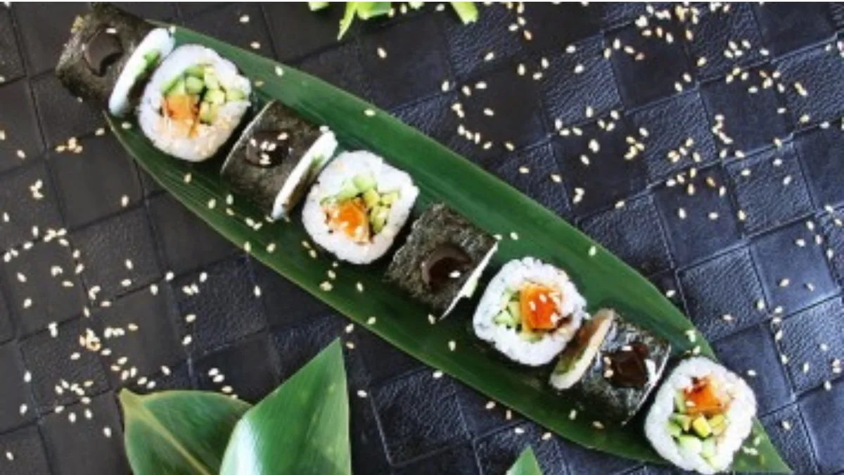 Unaqi Maki Roll (8 pcs.)