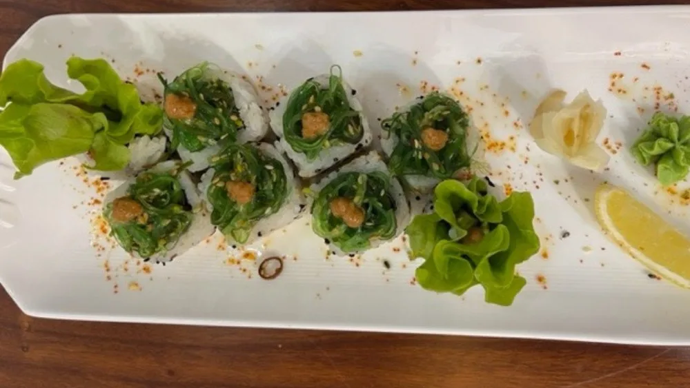 Yasay Sushi Roll (8 pcs.)