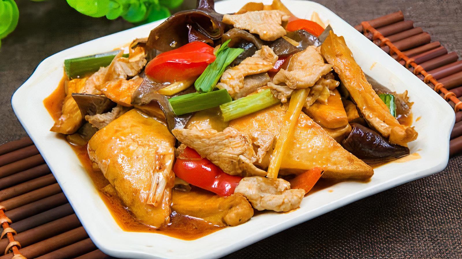 10. Home Style Tofu Stew / 家常豆腐