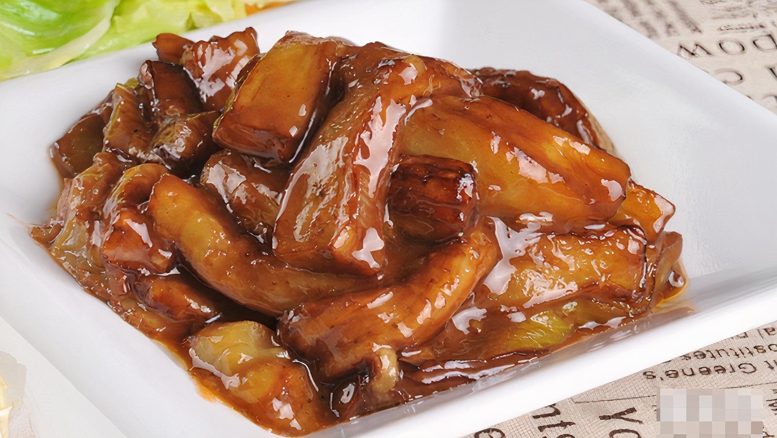 14. Special Braised Eggplant / 红烧茄子