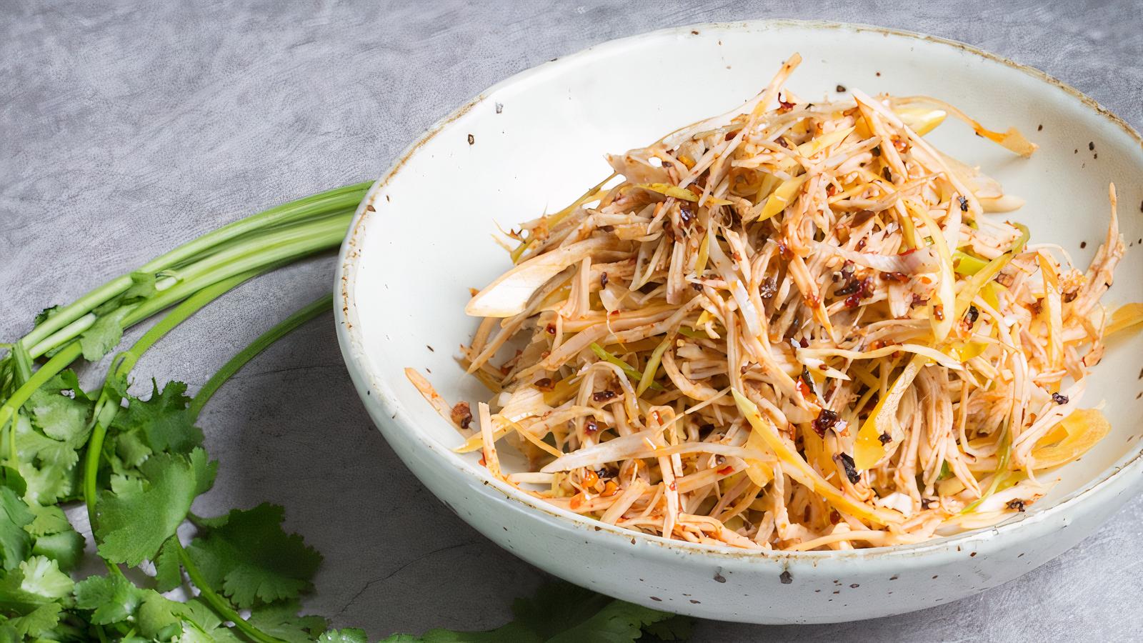 21. Spicy Shallot Chicken Salad / 麻辣鸡丝